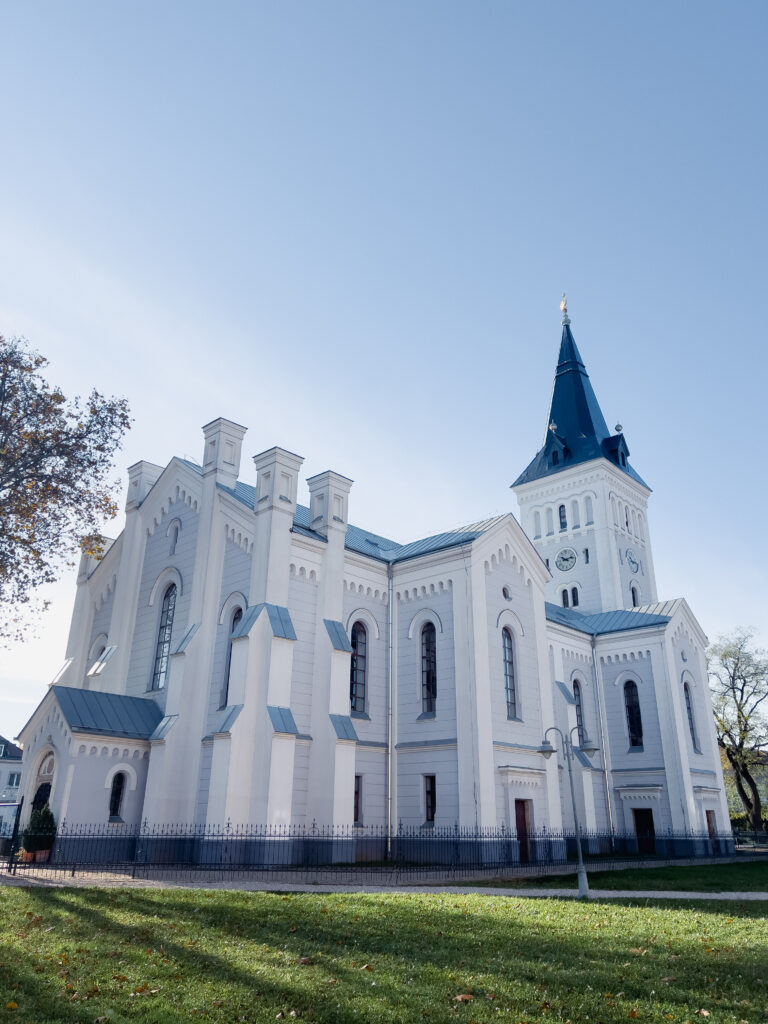 Hajduboszormeny church at the main square